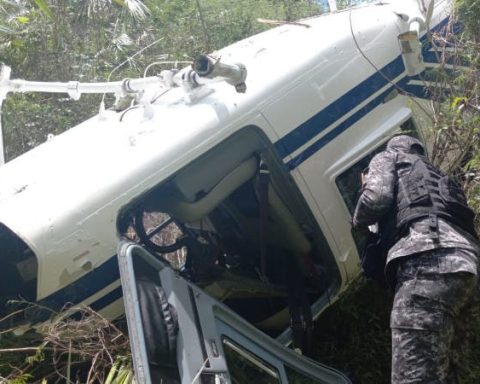 Dos personas heridas tras accidentarse helicóptero en Santiago Rodríguez