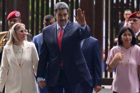 US sanctions 16 Maduro government officials for their involvement in the "fraudulent" July presidential elections