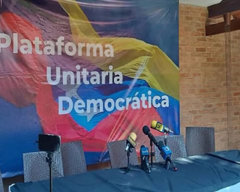 Unitary Platform and other politicians rejected arrest warrant against González Urrutia