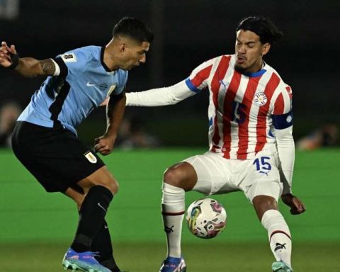 Uruguay and Paraguay drew 0-0 in Luis Suárez's farewell to La Celeste