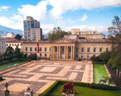 Visiting and touring the interior of the Casa de Nariño is free: find out how to do it