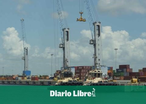 What is the trade balance between Ecuador and the Dominican Republic?