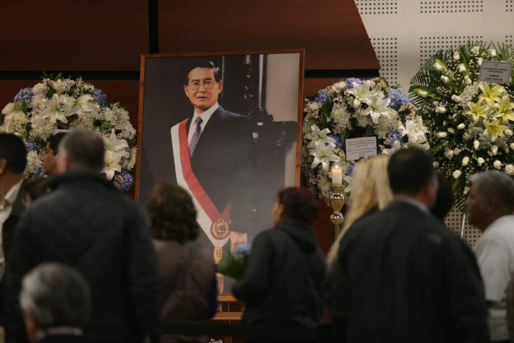 Velorio de Fujimori continuará hasta el sábado en el Ministerio de Cultura.