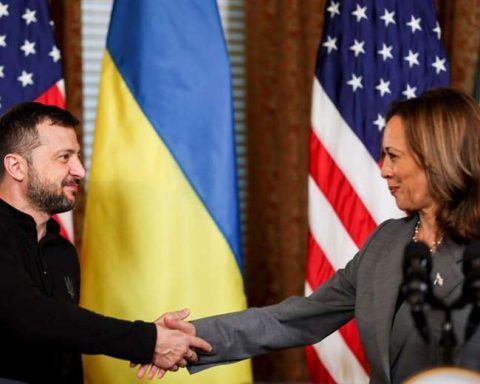 Why Trump and Republicans claim that Zelensky is favoring Kamala Harris ahead of the election