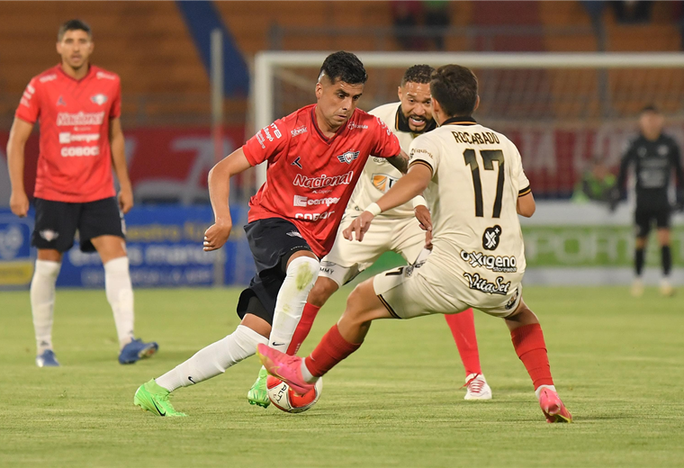 Wilstermann and Universitario de Vinto do not go beyond a draw (1-1) and are at a disadvantage