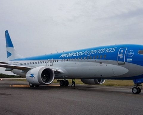 Without turning back, the Government will privatize Aerolíneas Argentinas