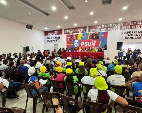 Workers' Parliament installed in Aragua