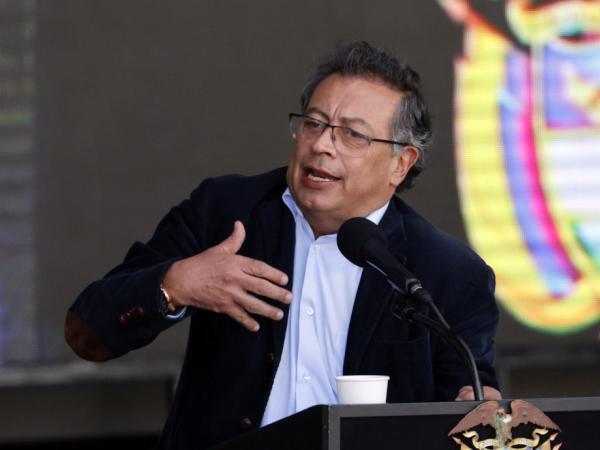 Would Petro recognize Edmundo González in Venezuela? His response to Congress