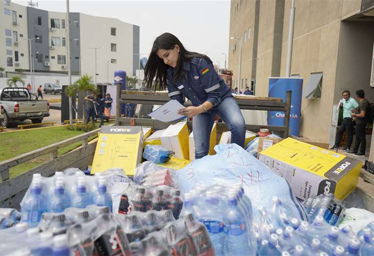 YPFB, ENDE and ANH deliver 18 tons of supplies to victims of forest fires