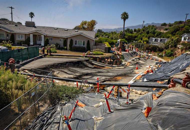 "They are watching the streets and their houses crumble": The exclusive California town threatened by landslides