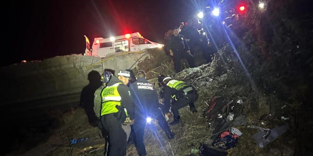 24 people die in Zacatecas after an accident between a tractor-trailer and a passenger bus