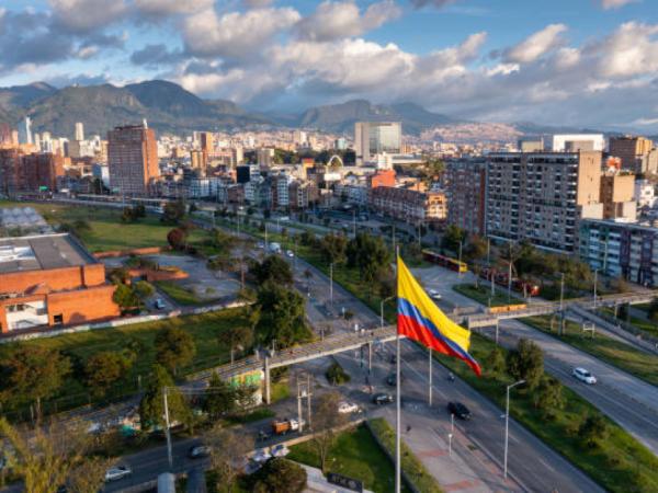 88% of the people who visit Bogotá are nationals and 12% are foreigners