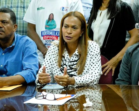 Adhamilka Espinal exige al presidente Abinader detener embargos a las cuentas de la ADP