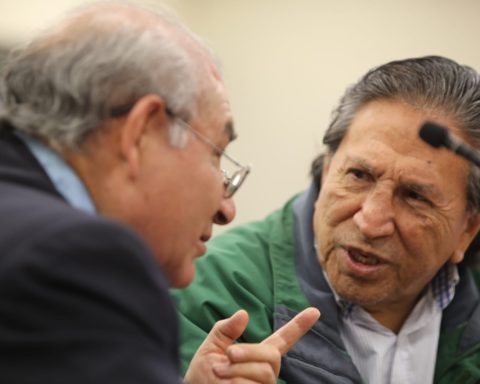 Alejandro Toledo shouts and interrupts José Domingo Pérez's argument during oral proceedings: "Who did I request?"