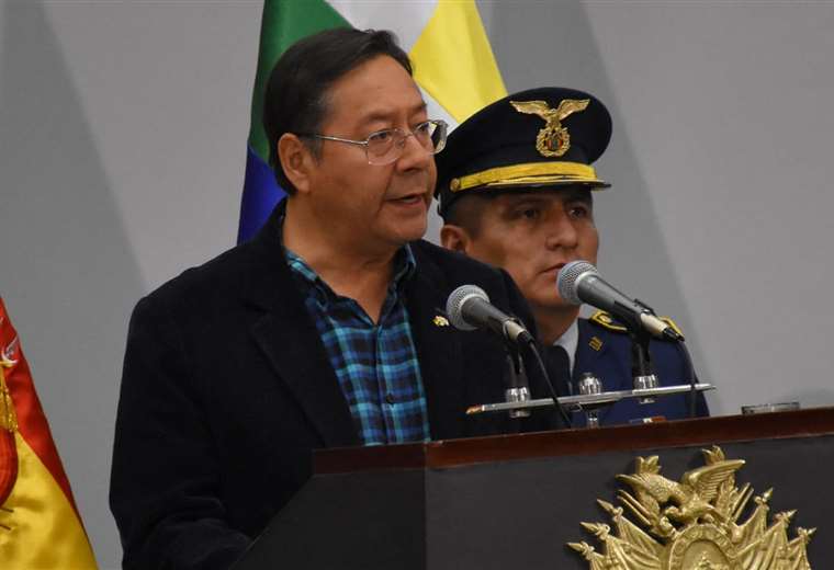 Arce assures that the “alarming” presence of military weapons in the Evista blockade has been verified