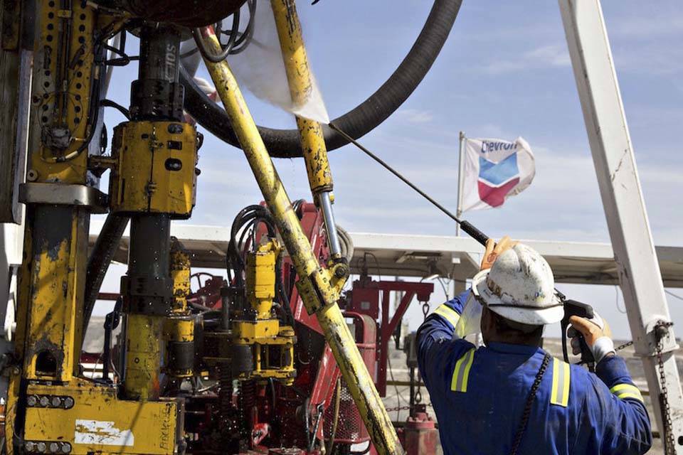 Automatic license authorizing Chevron operations is renewed until 2025