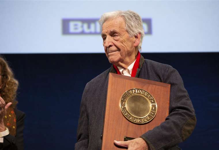 Costa-Gravras receives a special Lumière Award for his career by surprise