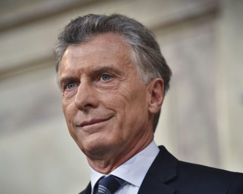 Crossed threats between Mauricio Macri and Santiago Caputo start the conflict