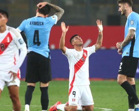 Cruel attack from Peru to a Uruguay that is in the midst of an internal crisis