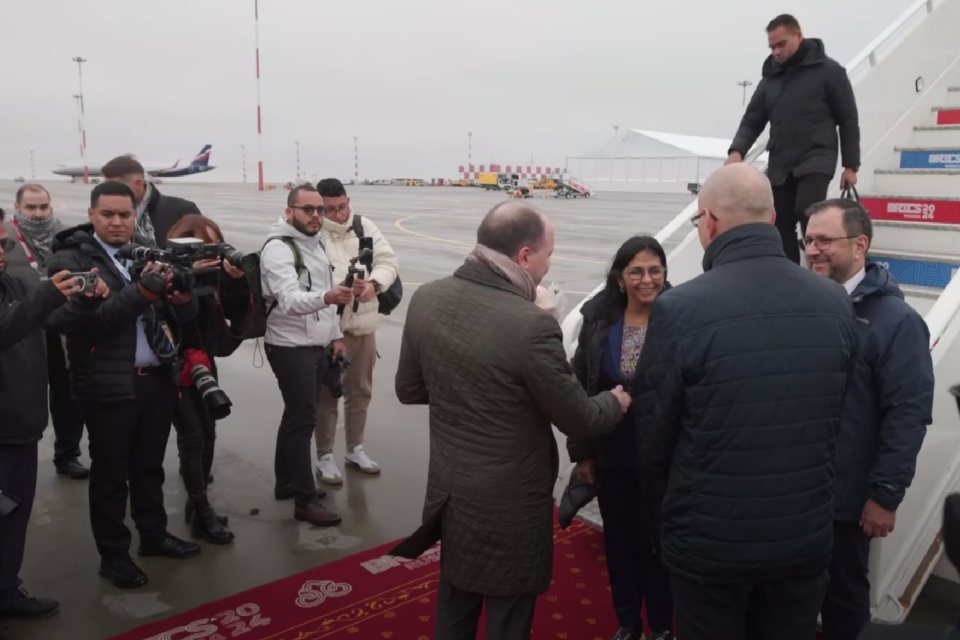 Delcy Rodríguez and Yván Gil landed in Russia to attend the Brics summit