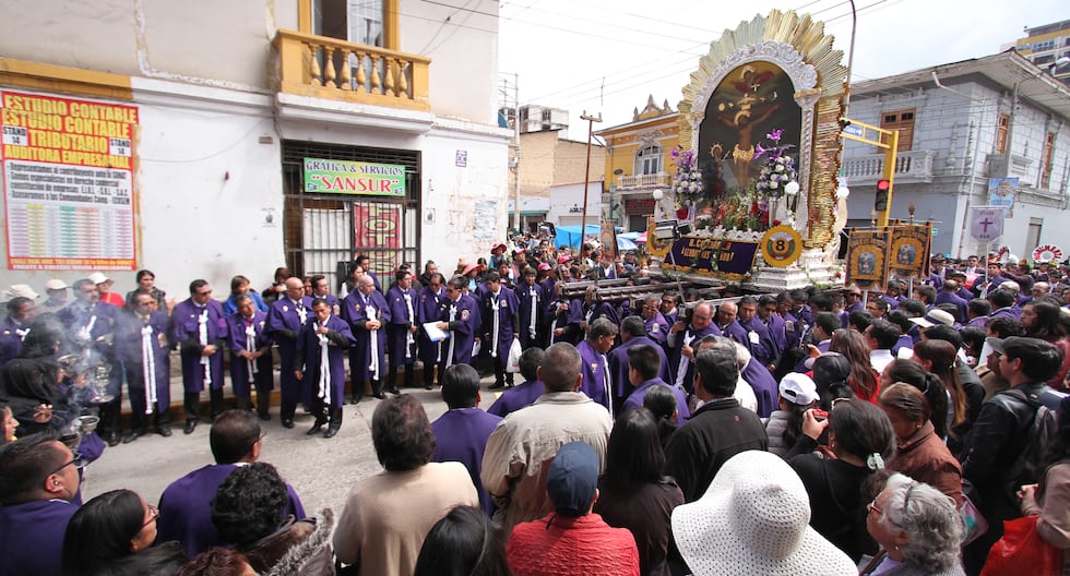 Devotion to the Lord of Miracles returns in Huancayo and this is the route of the first procession