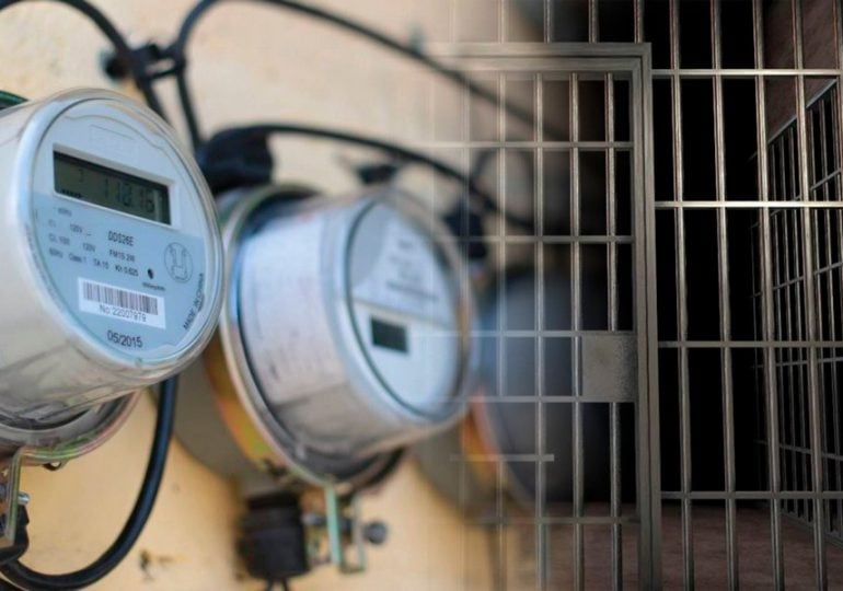 Clan Medina infló en 243% precios equipos para sector eléctrico