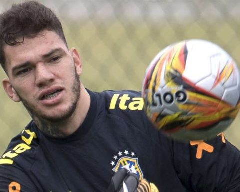 Ederson said that the Brazilian team must "turn the game"