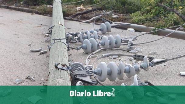 Edesur: Power line poles knocked down by tornado