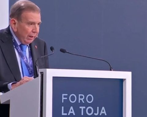 Edmundo González en Foro La Toja