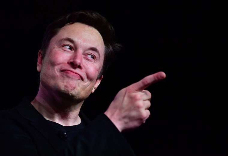 Elon Musk worked illegally in the US at the beginning of his career, according to The Washington Post