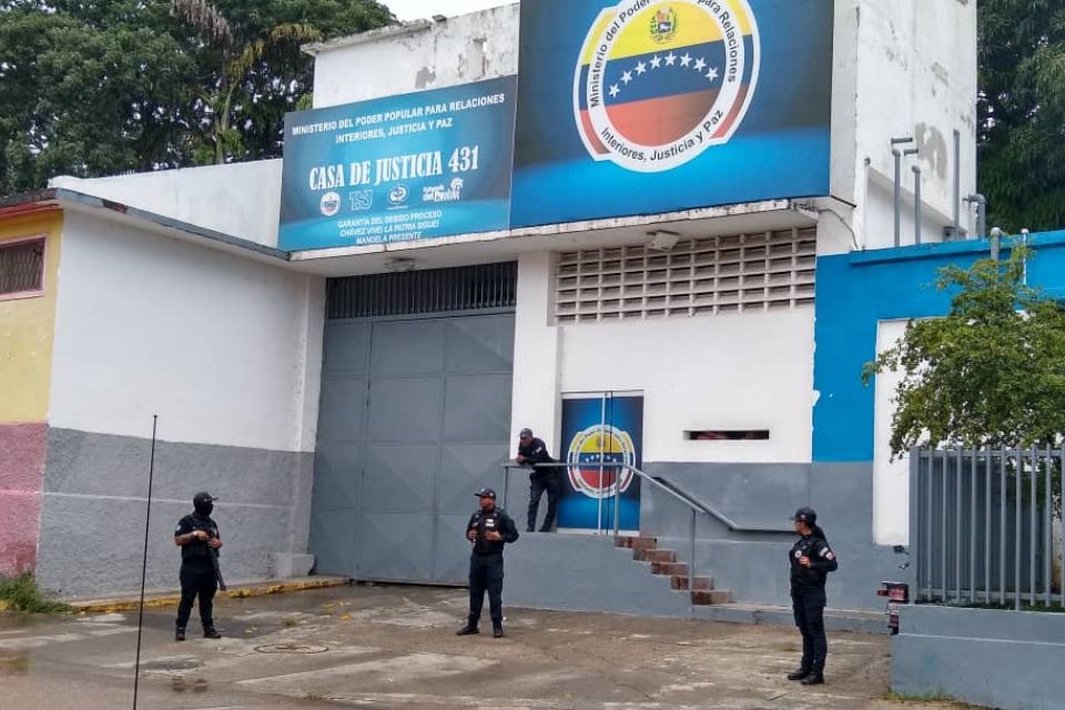 adolescentes detenidos Ciudad Caracas