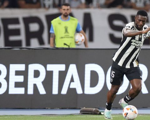 For the Libertadores dream, Botafogo welcomes Peñarol at Nilton Santos