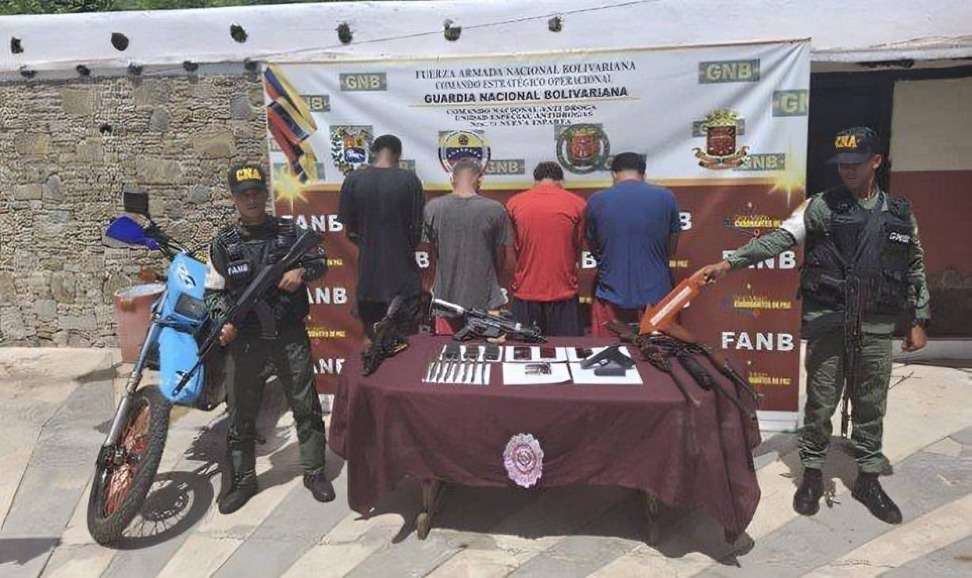 GNB arrested six subjects with 2,670 bullets and three AR-15s