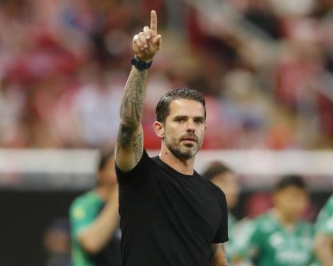 Gago takes the definitive step that brings him closer to the Boca bench