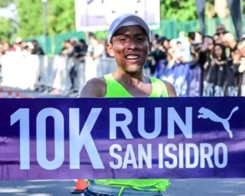 Héctor Garibay shines in Buenos Aires and is crowned champion of the 10k San Isidro