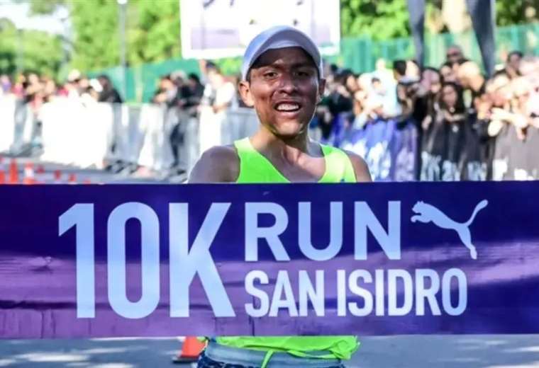 Héctor Garibay shines in Buenos Aires and is crowned champion of the 10k San Isidro