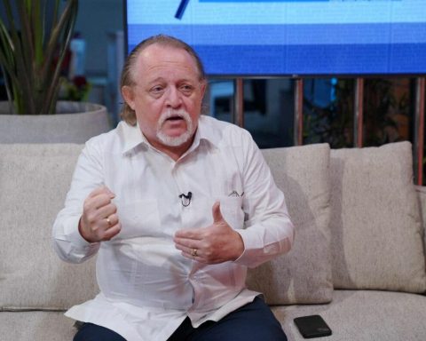 Henri Hebrard dice tras retiro del proyecto de reforma fiscal toca discutir espacio para el diálogo