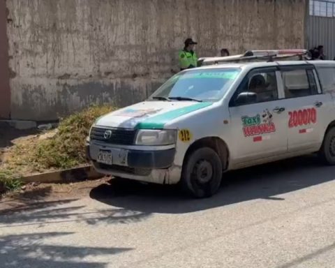 Huancayo: They steal a taxi in less than a minute and leave it abandoned