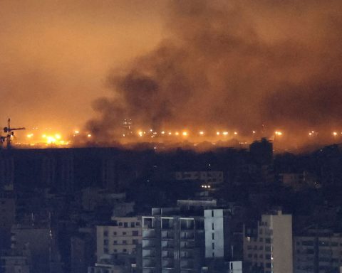 Israeli attack hits near Beirut airport