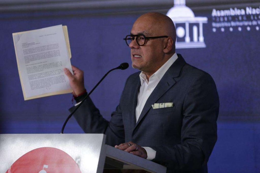 Jorge Rodríguez: Edmundo González violates asylum rules