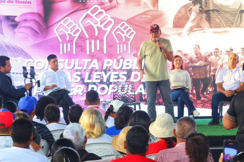 Jorge Rodríguez: The solution to the problems comes from the communes