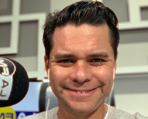 Luis Carlos Vélez, periodista colombiano.