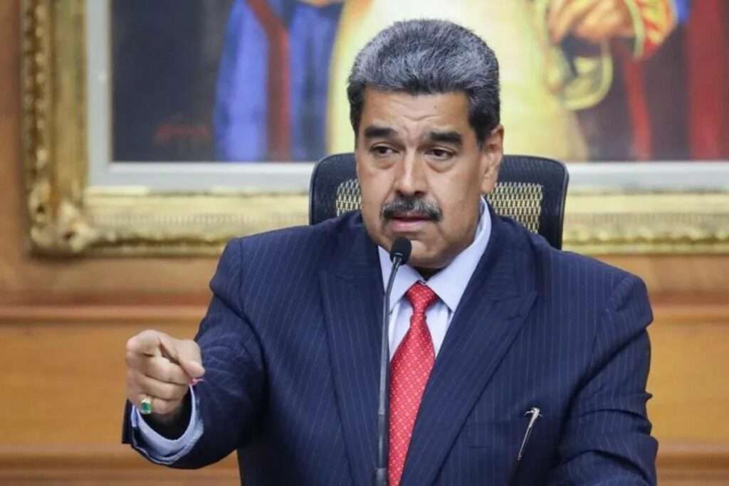 Maduro: Cuba deserves to choose its path and has earned that right