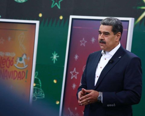 Maduro: We reached 84% of free, quality public education