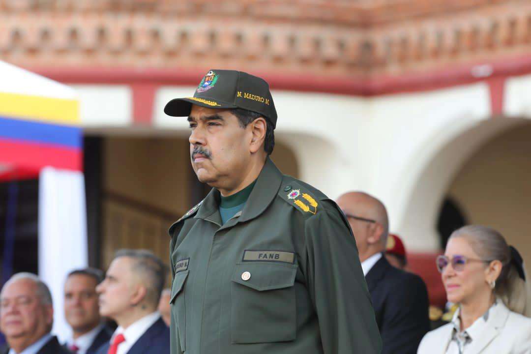 Maduro acknowledges receipt of invitation from the Legislature to be sworn in on 10E