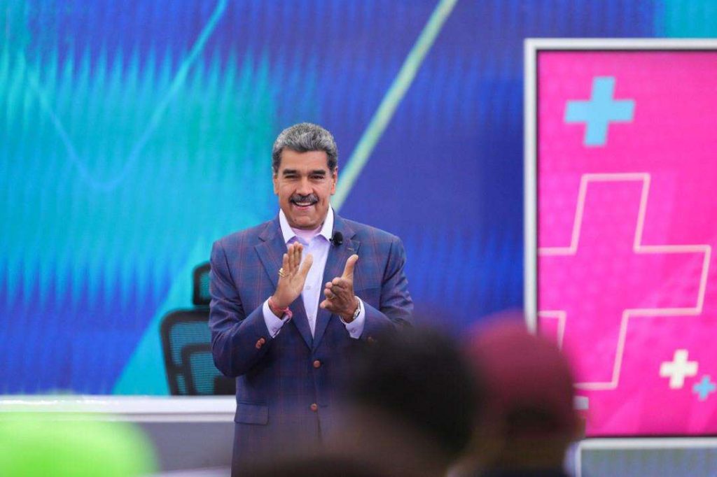 Maduro congratulates the members of Citizen Power