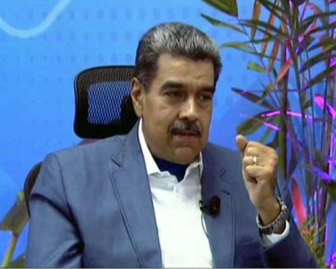 Maduro ratifies his commitment to move towards the socialist communal system