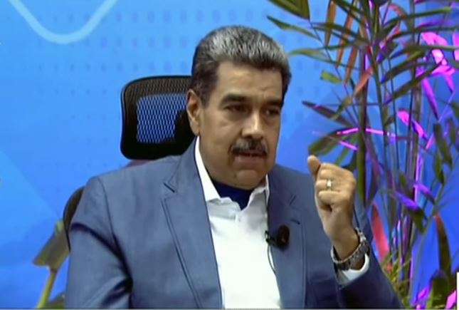 Maduro ratifies his commitment to move towards the socialist communal system