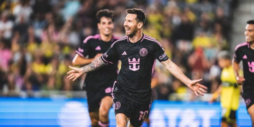 Messi signs two geniuses and Inter Miami wins the Supporters' Shield