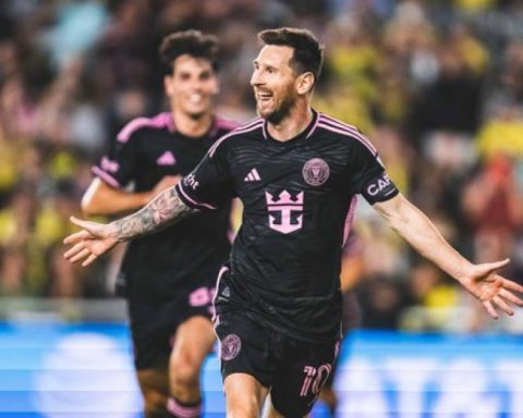 Messi signs two geniuses and Inter Miami wins the Supporters' Shield